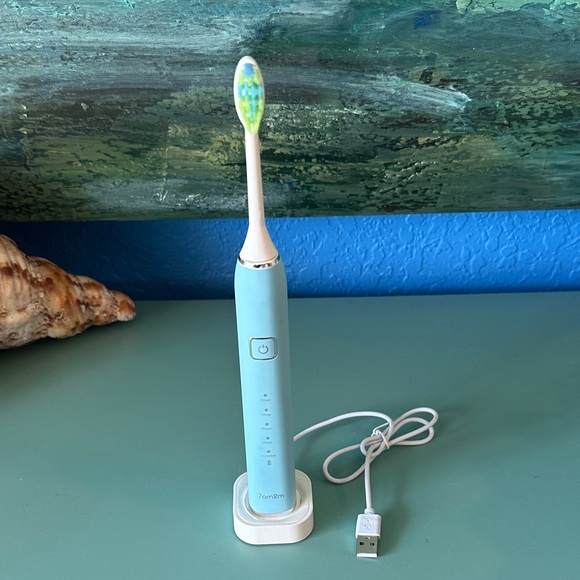 NWOT Rechargeable 7am2m Electric Toothbrush - Picture 1 of 6